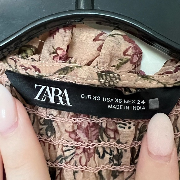 Zara Floral Ruffle Blouse - Picture 5 of 6